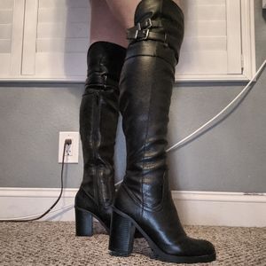 Simply Vera Wang Boots NWOT